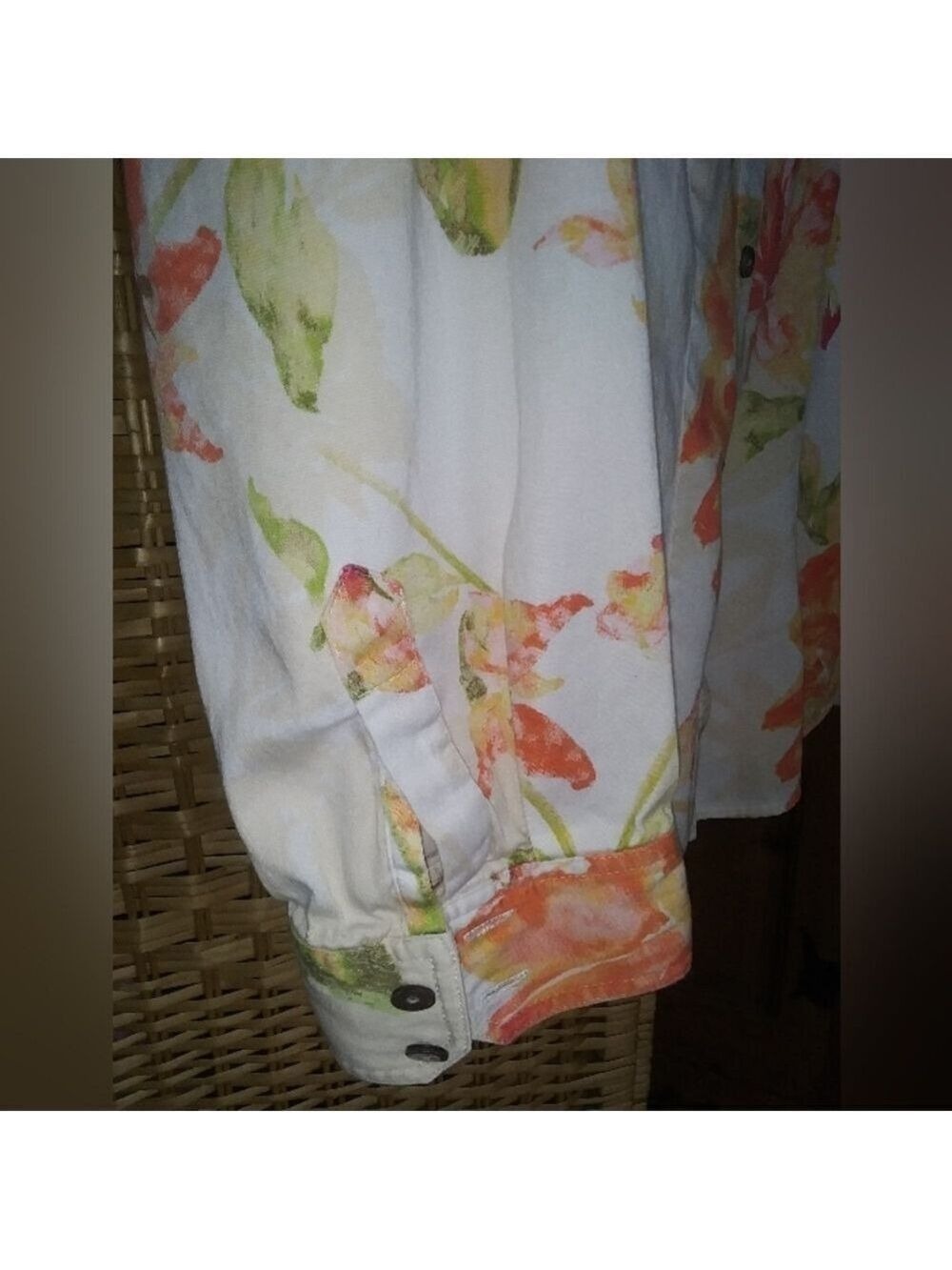 Chicos Button Down Shirt Long Sleeve Floral Cream Orange Size Small - Picture 4 of 6